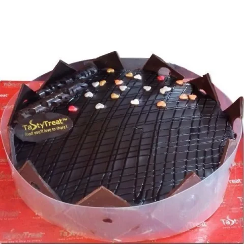 Half kg premium chocolate cake