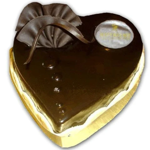 Half Kg Heart Shaped Chocolate Cake